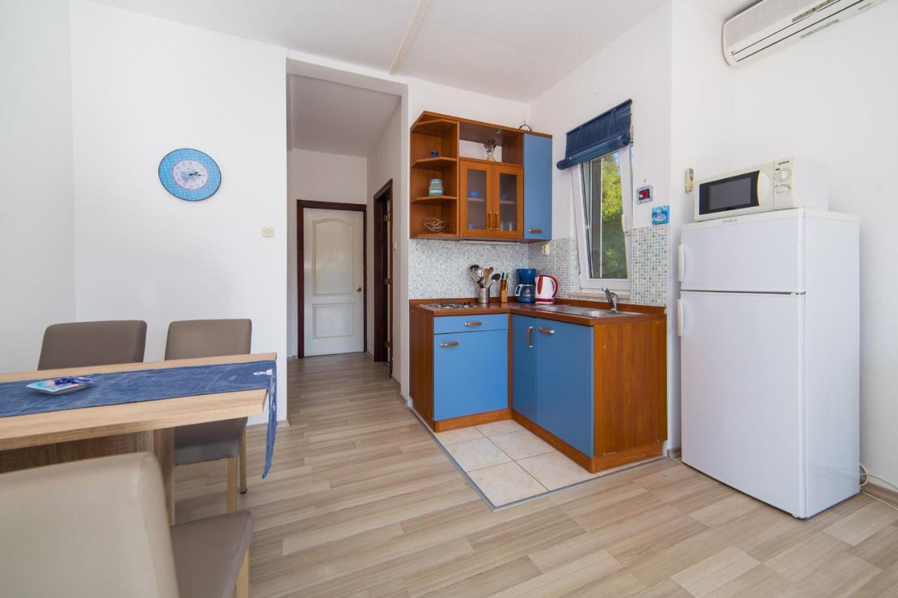 Apartments Color Брист Экстерьер фото