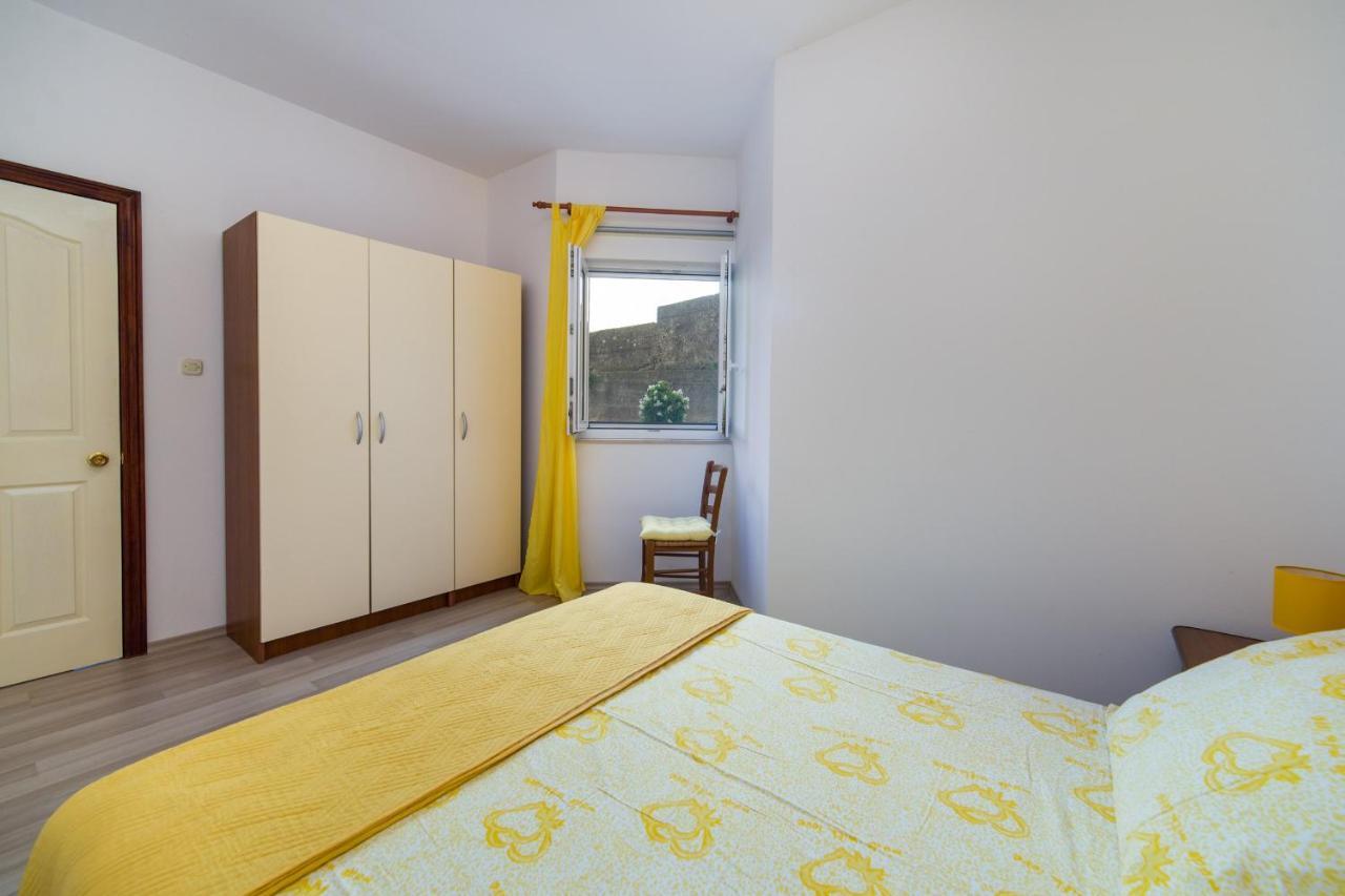 Apartments Color Брист Экстерьер фото