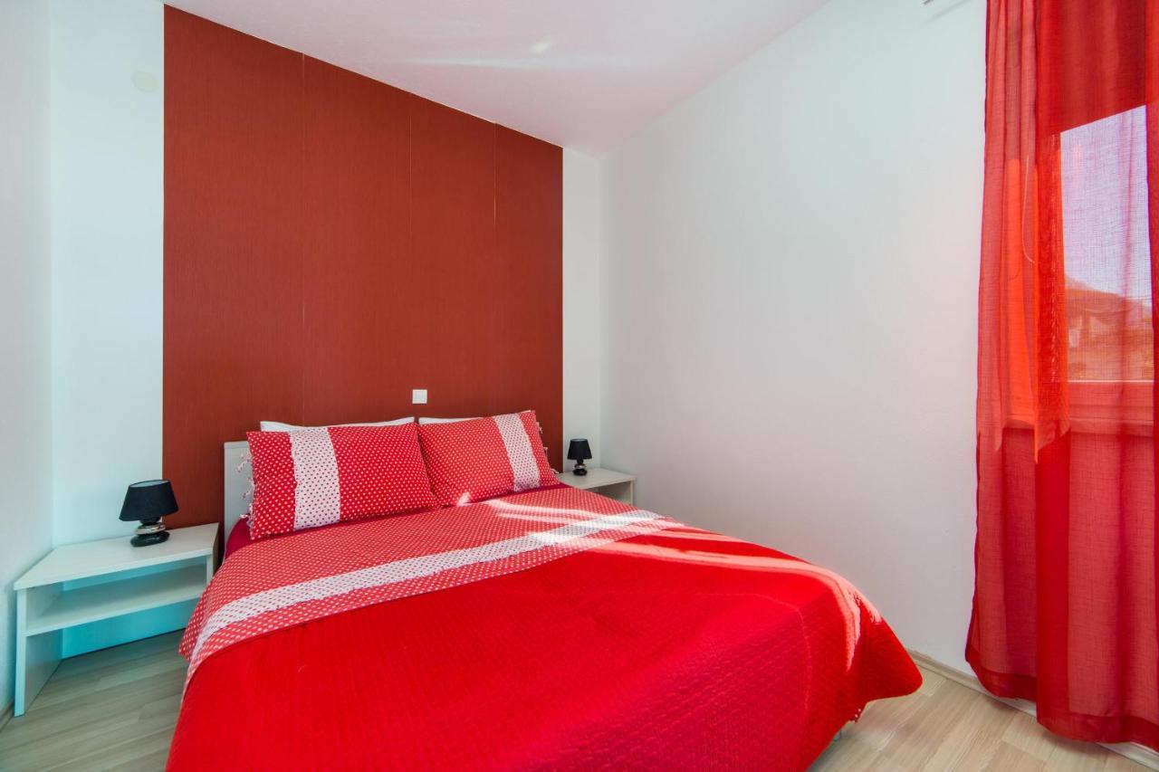 Apartments Color Брист Экстерьер фото